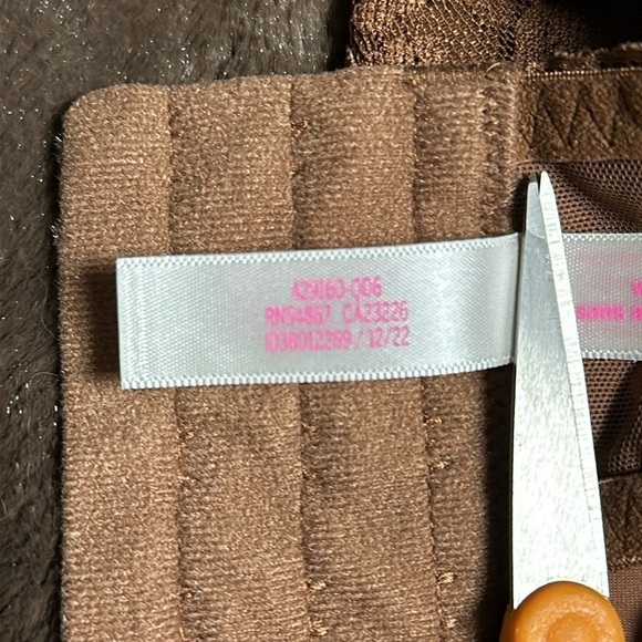 PINK by VS Lace Bralette Wireless, lightly Padded Brown Sz Medium - Picture 7 of 7